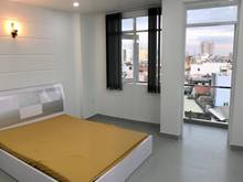 Hình ảnh Phòng mặt tiền cao cấp mới xây, tiện nghi, ban công. Sát Quận 1