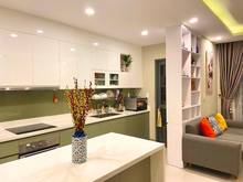 Hình ảnh Cần bán CH The Gold View Q4 với 3PN 2WC DT 117m2 có nội thất 6,3 tỷ