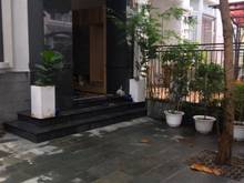 Hình ảnh Gia đình cho thuê biệt thự Nam viên Phú Mỹ Hưng mới 100%
