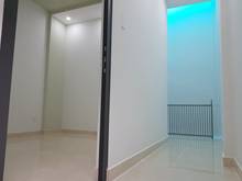 Hình ảnh Nhà nhỏ 1 sẹc đường 8m, Bàu Cát, P11, DTSD: 190m2, nhà 3 tầng.