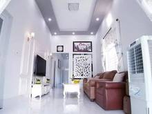Hình ảnh Vị trí kinh doanh cực đẹp, hẻm 10m thông tứ phía, 5.3x10m, Nh: 5.5m