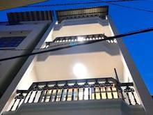 Hình ảnh Cho thuê nhà MT 338 CMT8, Quận 3 ngay cây xăng Trần Quang Diệu .
