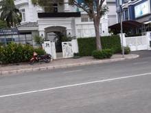 Hình ảnh Cần cho thuê gấp biệt thự Pmh, Q7 có nội thất, nhà đẹp, giá rẻ nhất.