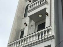 Hình ảnh Cho thuê nhà Góc 2 MT 658 CMT8 Đối Diện Công Viên Lê Thị Riêng.