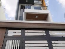 Hình ảnh Nhà Bình Tân đối diện chung cư Green Town-2 lầu,3pn,đúc, sân thượng