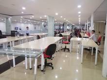 Hình ảnh Cho thuê nhà Góc 2 MT 658 CMT8 Đối Diện Công Viên Lê Thị Riêng.