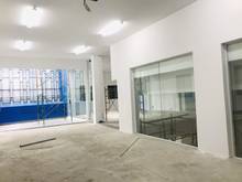Hình ảnh Tòa nhà mở văn phòng, trường học hơn 1000m2, ngang 12 mét, nhà mới