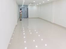 Hình ảnh Cho thuê nhà KBT Lĩnh Nam, 131mx 5T, thông sàn T1-2, thang máy, có ĐH