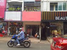Hình ảnh Cho thuê Mặt bằng 1 MT đường & 1 MT hẻm Đường Nguyễn Trãi, P.2, Q.5.