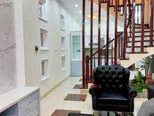 Hình ảnh Nhà đẹp Phố TRUNG KÍNH 62m2, Ô TÔ Đỗ cực gần, chỉ 5.3 tỷ.