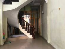 Hình ảnh Bán nhà 4 tầng xây chắc chắn, nội thất, cầu thang ngỗ Lim, Chu Huy Mân