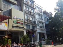 Hình ảnh Cho thuê nhà phố nhà Bùi Bằng Đoàn căn góc nhà đẹp, có thang máy