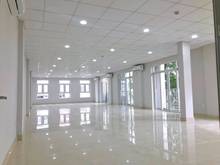 Hình ảnh Cho thuê nhà góc 2MT Nguyên Căn số 688 Cách Mạng Tháng Tám, Tân Bình