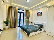 Hình ảnh Cho thuê nhà nguyên căn mặt tiền đường ngay chợ Bến Thành, Quận 1