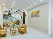 Hình ảnh Cho thuê gấp nhà 379b/10 Huỳnh Văn Bánh  Quận Phú Nhuận.