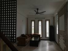 Hình ảnh Bán nhà 2 tầng, DT 52m2, giá 4,15 tỷ khu quân đội Tư Đình, Long Biên