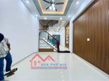 Hình ảnh Bán nhà Nhà Bè Nhà 3 lầu hẻm 1135 đường Huỳnh Tấn Phát, Phú Thuận, quậ