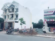 Hình ảnh Gia đình tôi cần bán lô Đất Thổ Cư 100 %-  ngay chợ LVQ