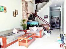 Hình ảnh Bán nhà hẻm xe hơi 2 lầu liền kề phú mỹ hưng Quận 7,giá 4 tỷ 500 triệu