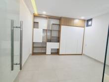 Hình ảnh Cho thuê nhà mặt tiền đường Hoa ( Khu Phan Xích Long), Quận Phú Nhuận