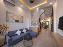 Hình ảnh Nhà đẹp 3 tầng, 3 phòng ngủ gần Hồ Xuân Hương - B711