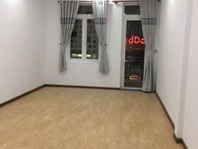 Hình ảnh Cho thuê Nhà phố Mặt tiền Lê Thánh Tôn Quận 1, 72 m2 (4m x 18m), Tỷ đ
