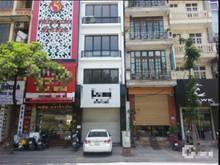 Hình ảnh Cho Thuê Nhà Mặt Tiền 4 Tầng - 250m2 Ngay Ngã Tư Phú Nhuận. Giá 30Tr