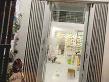 Hình ảnh Bán nhà mặt tiền, 2 phòng ngủ, có sân để xe trước nhà  - Quận 7  - Diệ