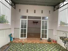 Hình ảnh Cần tiền bán gấp nhà cấp 4 150m2(5x30) dân cư đông,