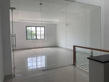 Hình ảnh Cho thuê nhà 135a Hoà Hưng p12 quận 10. Gần chợ Hoà Hưng thông ra CMT8