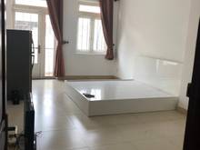 Hình ảnh Cho thuê nhà 15P Đặng Tất, Tân Định, Q1 gần Trần Quang Khải
