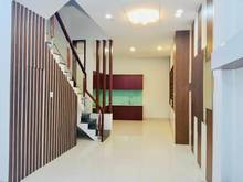 Hình ảnh Nhà mới vào ở ngay đường Lạc Long Quân 1 trệt, 1 lầu, sân thượng SHR