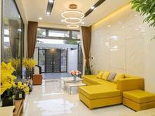 Hình ảnh Nhà Phạm Văn Đồng, Lô Góc, 3 thoáng, ngõ ôTô, Ở Luôn, 32m2 Chỉ 2.7 Tỷ.