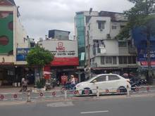 Hình ảnh Nguyên căn mặt tiền cực lớn Quận 1