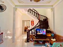 Hình ảnh Bán nhà gần chợ Tân Định 1 trệt, 1 lầu. Bao sang tên
