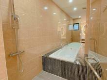 Hình ảnh Mặt tiền Tôn Đản Quận 4, 110 m2 (5m x 22m), 12 Tỷ