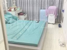 Hình ảnh Bán nhà quận 4 - Nhà đẹp, để lại nội thất, gần sát mặt tiền đường  - D