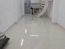 Hình ảnh nhà 1 trêt, 2 lầu, 1 sân thương, hẻm 100 Đinh Tiên Hoàng
