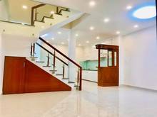 Hình ảnh Bán Nhà Lạc Long Quân Tân Bình 60m2 Chỉ 5 Tỷ - Xe Hơi Ngủ Trong Nhà