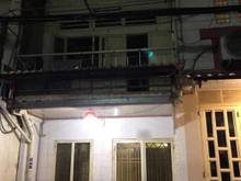 Hình ảnh Nhà cấp 4 hẻm xe hơi quận 1, nhà đang ở, sổ hồng riêng chính chủ