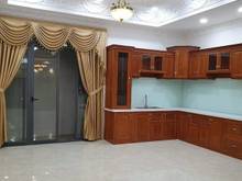 Hình ảnh Cần bán nhà mặt tiền đường Võ Văn Tần, Quận 3 gần hồ Con Rùa, DT 12x31