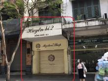 Hình ảnh Cho thuê mặt bằng làm shop, cửa hàng mặt tiền Đồng Khởi, Quận 1
