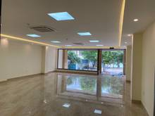 Hình ảnh Bán Mặt phố Đê La Thành giá 17,5 tỷ, 120mx5T, thang máy, Oto vào