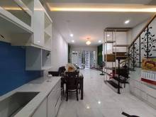 Hình ảnh Trung tâm Quận 10 đường 3/2 35m2 chỉ 4 tỷ 6, hàng hot.