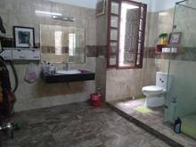 Hình ảnh Bán Gấp nhà Hoàng Văn Thái 48m2 Ô tô Đỗ, Ngõ Thông 5.5 Tỷ.