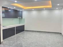 Hình ảnh Cho thuê nhà ngõ 298 Tây Sơn, 110m2*5 tầng, mt 7m, 25tr/tháng