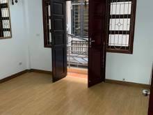 Hình ảnh Ngã Tư Sở, lô góc, gần phố, ngõ ba gác đua, nhà dân xây
