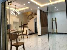 Hình ảnh Cho thuê nhà ngõ 118 Đường Nguyễn Khánh Toàn, 105m2*5 tầng, ngõ 13m