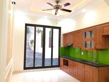 Hình ảnh Cần bán gấp nhà mới, Quận Đống Đa, mặt tiền 4,8m nhà 4 tần, 3 tỷ 750