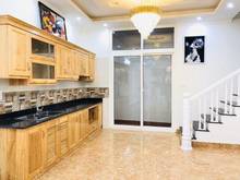 Hình ảnh Cần bán gấp Mặt phố Đội Cấn giá 15.9 tỷ, 65mx6T, Kinh doanh đông đúc